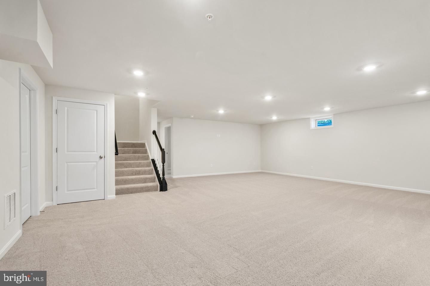 466 Ensemble Way Property Photo 45