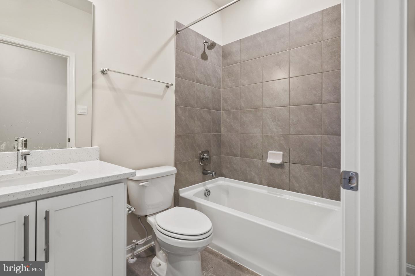 466 Ensemble Way Property Photo 60