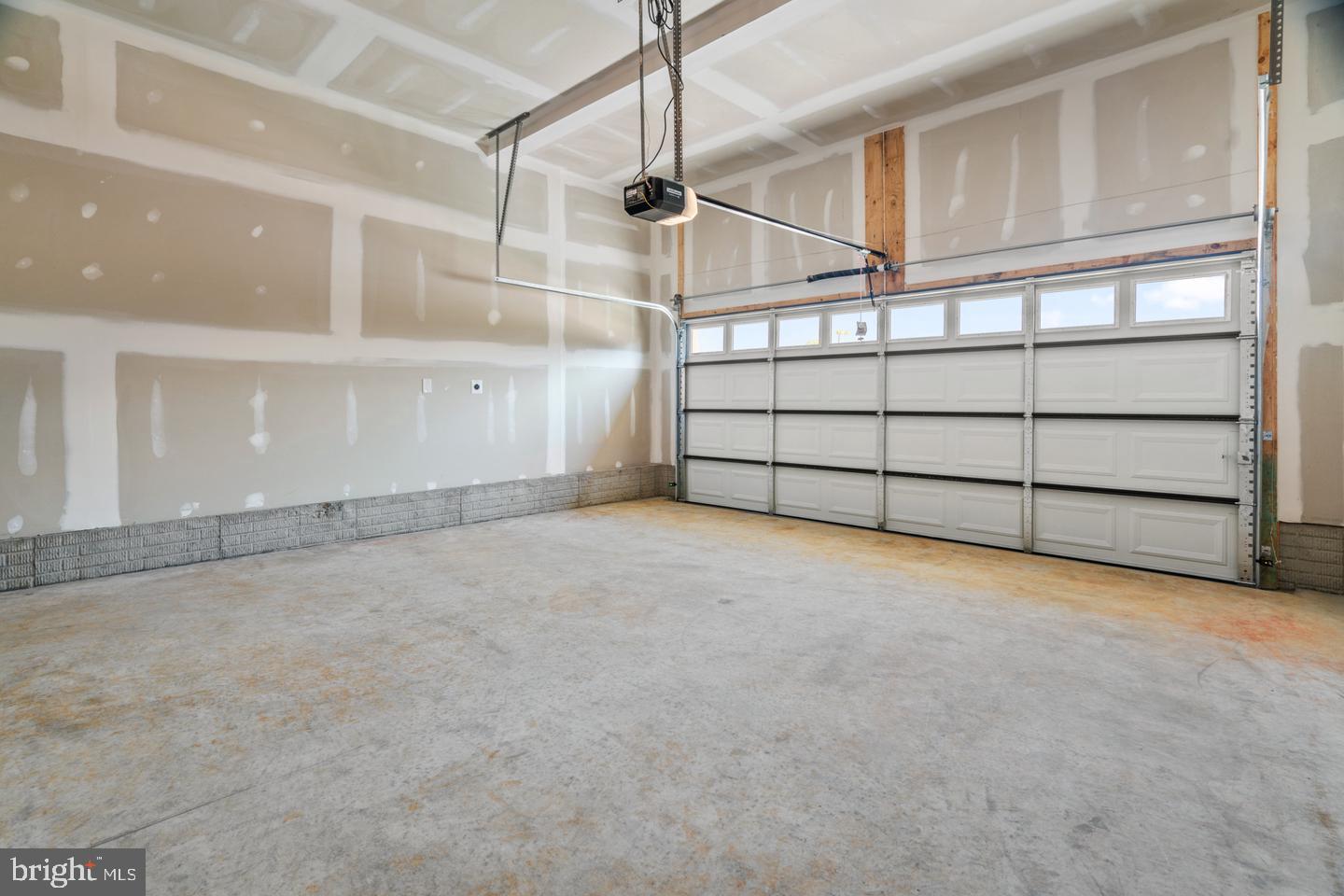 466 Ensemble Way Property Photo 68