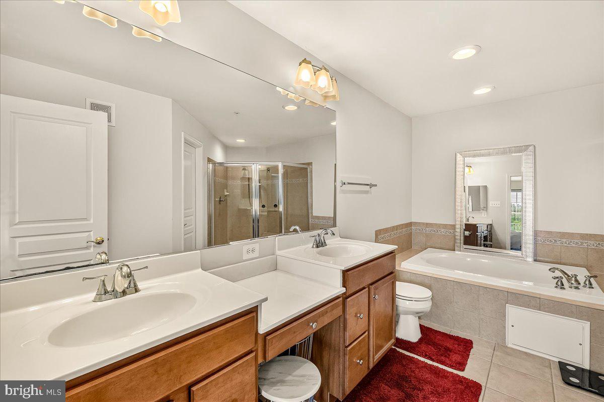 1794-b Poolside Way #24-b Property Photo 22