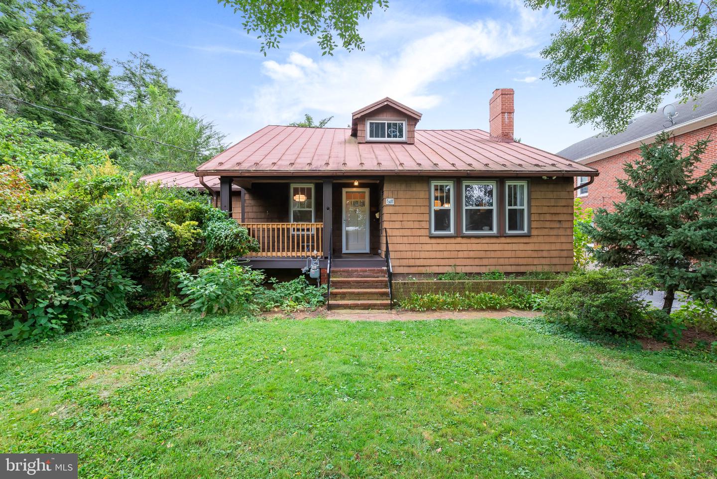 618 Wilson Pl Property Photo 1