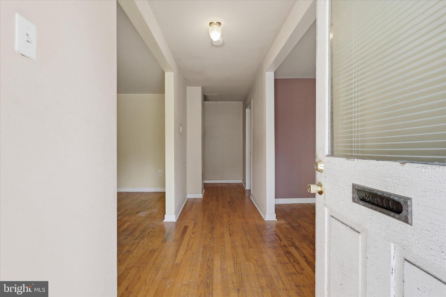 115 W Main St Property Photo 15
