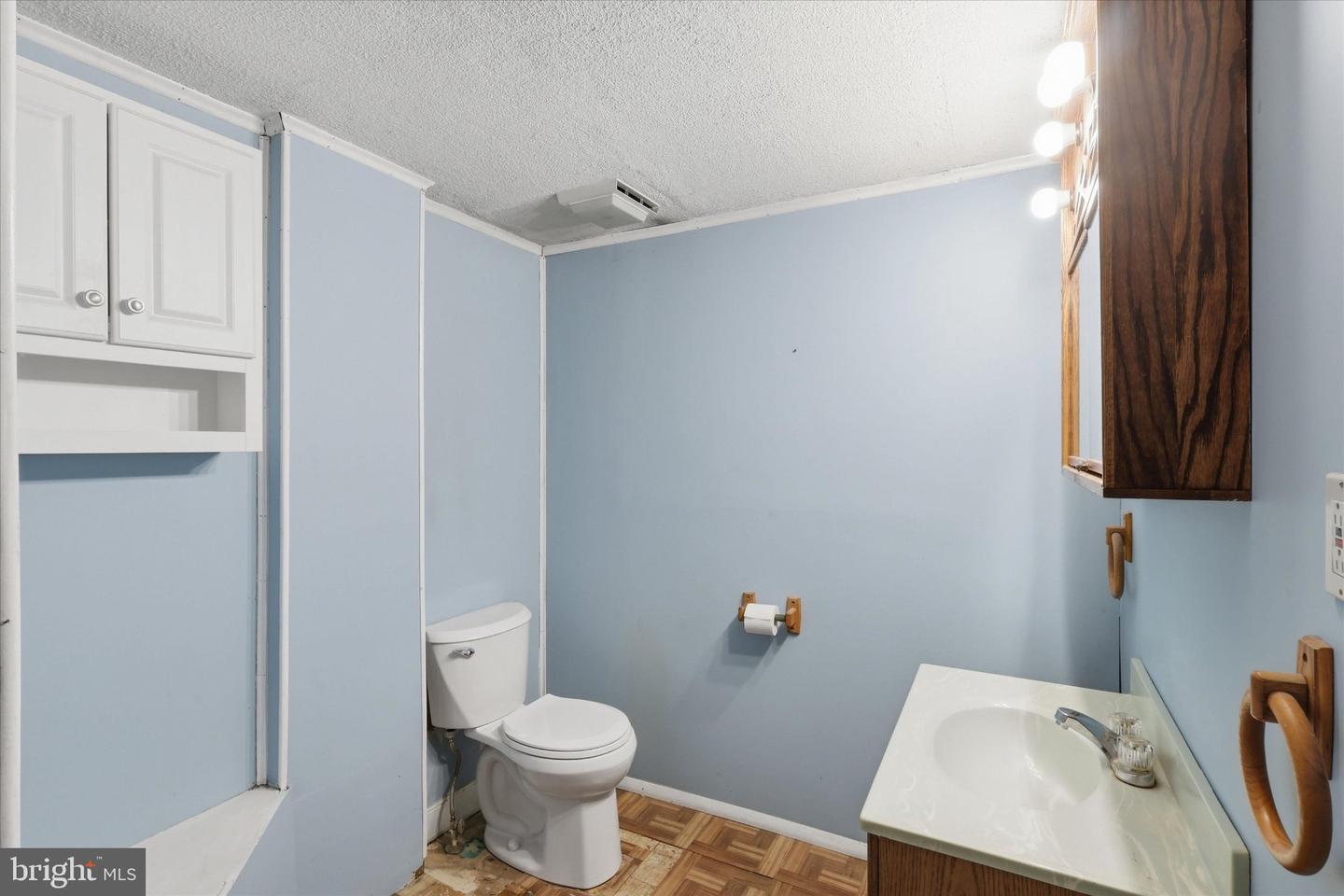 115 W Main St Property Photo 21