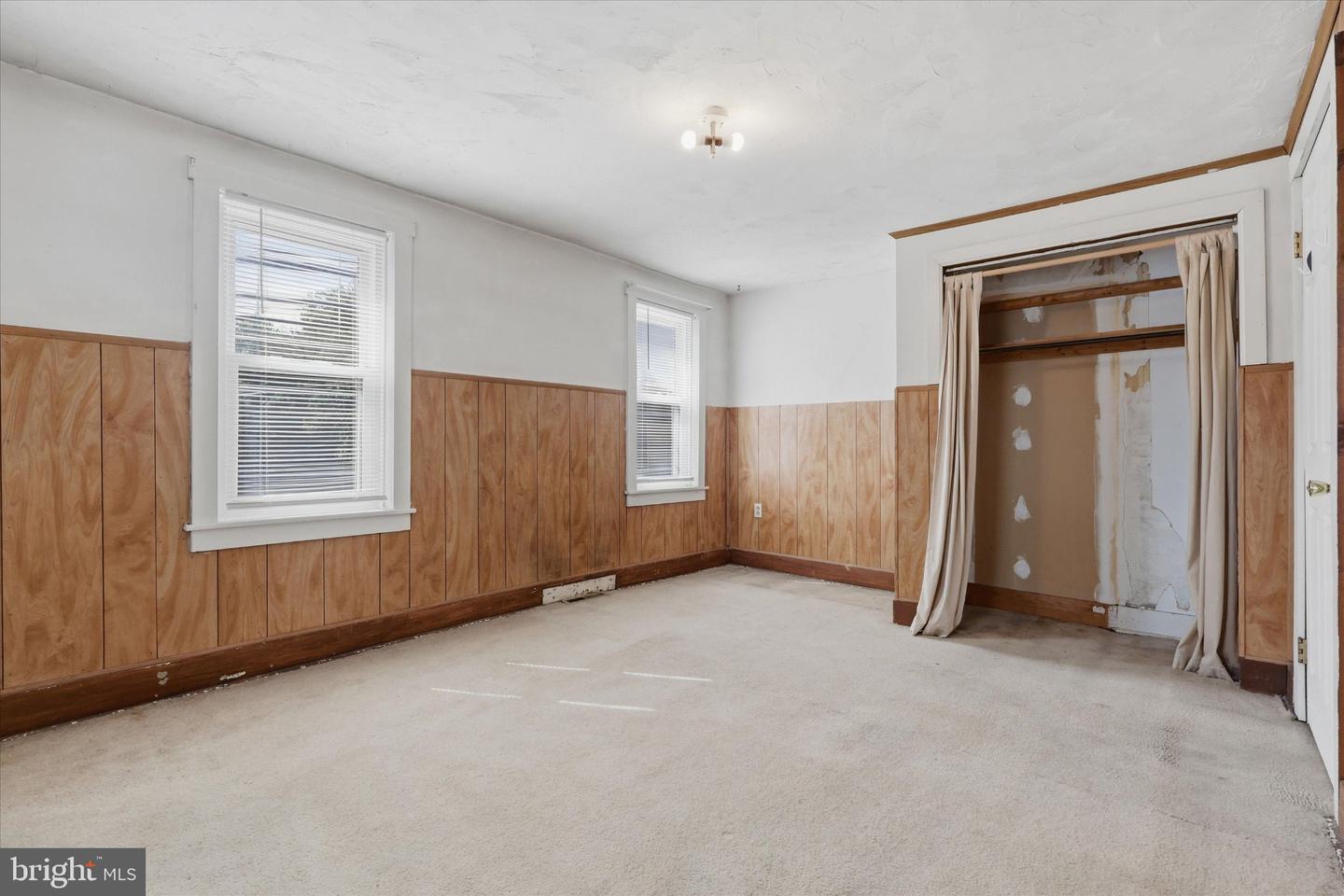 115 W Main St Property Photo 22