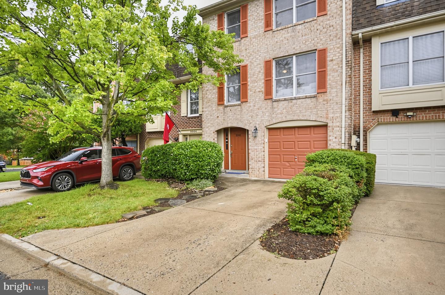 8006 BROKEN REED CT Property Photo 1