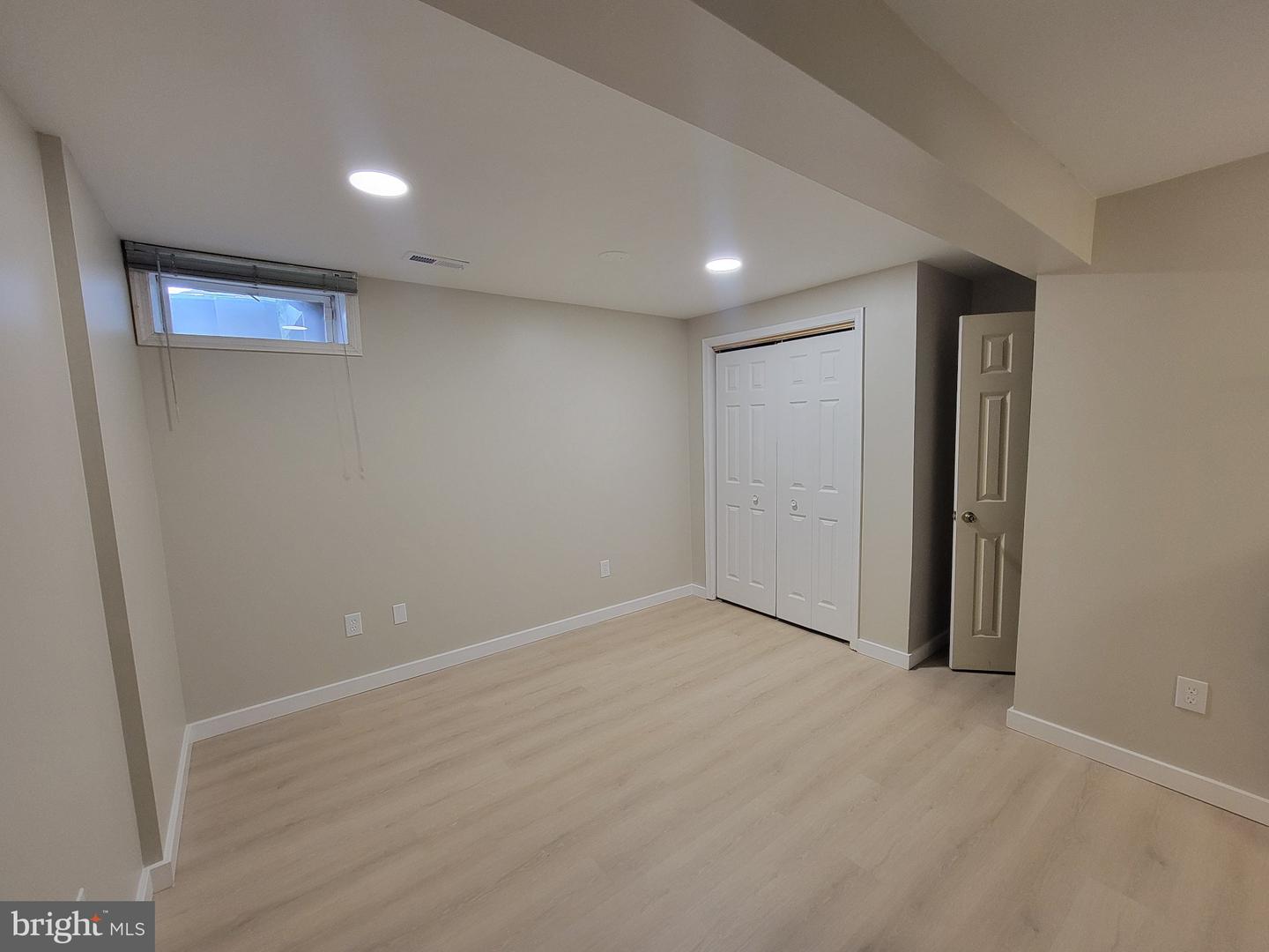 246 Canfield Ter Property Photo 13