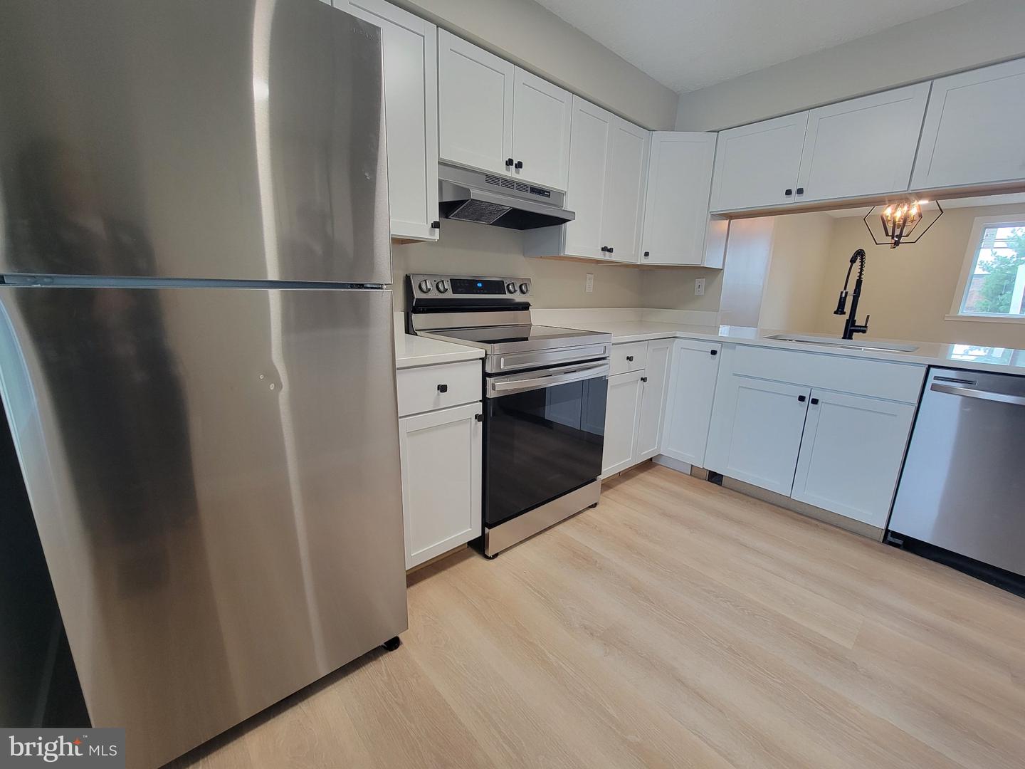 246 Canfield Ter Property Photo 15