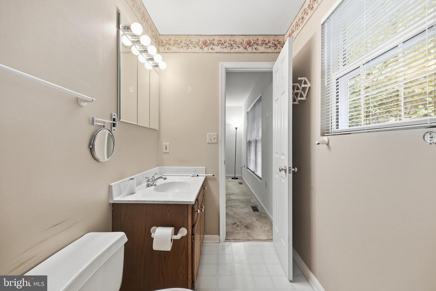 908 Winding Way Property Photo 39