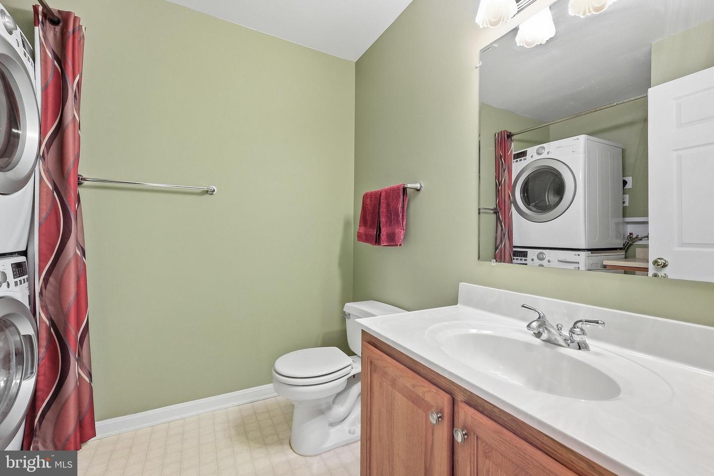 908 Winding Way Property Photo 44