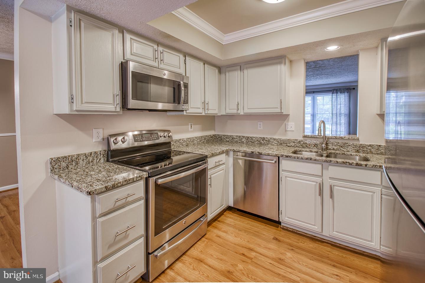 6449 Tarrington Ct Property Photo 9