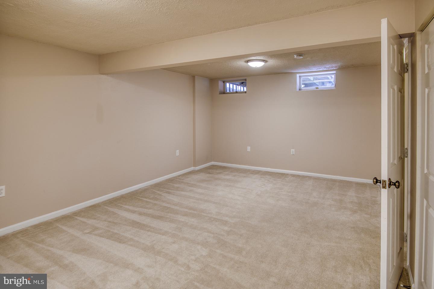 6449 Tarrington Ct Property Photo 22