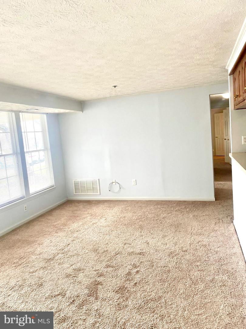 619 Himes Ave #101 Property Photo 11