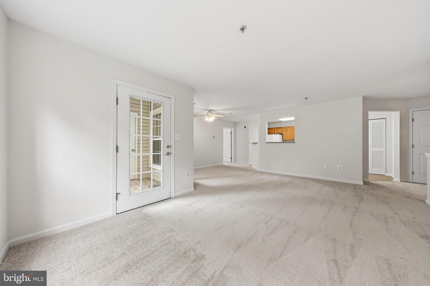 502 Bradley Ct #5g Property Photo 6