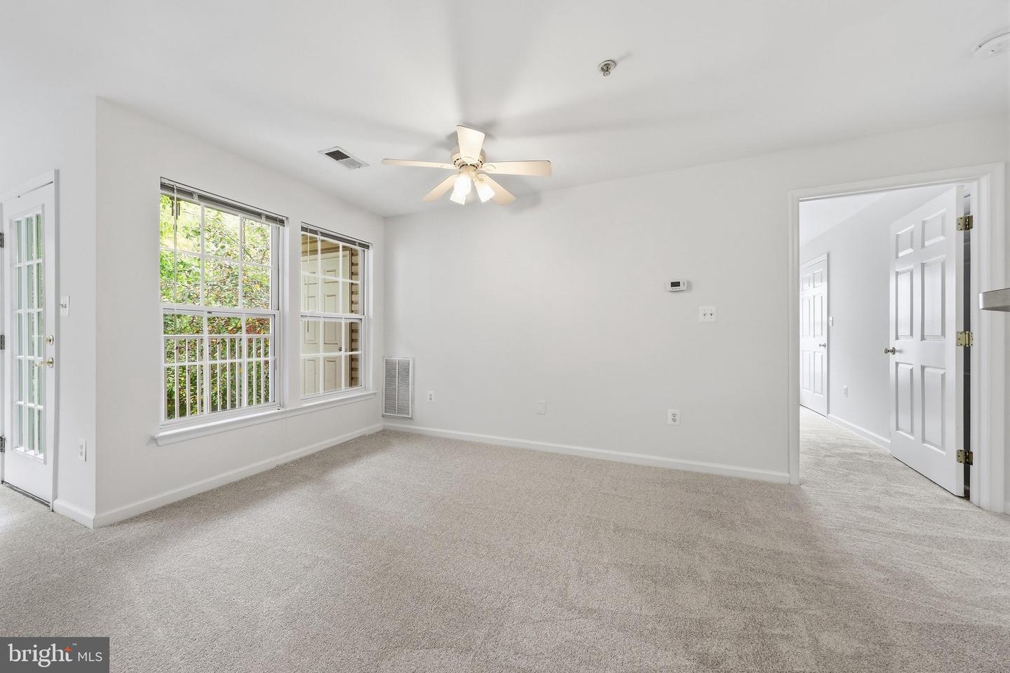 502 Bradley Ct #5g Property Photo 10