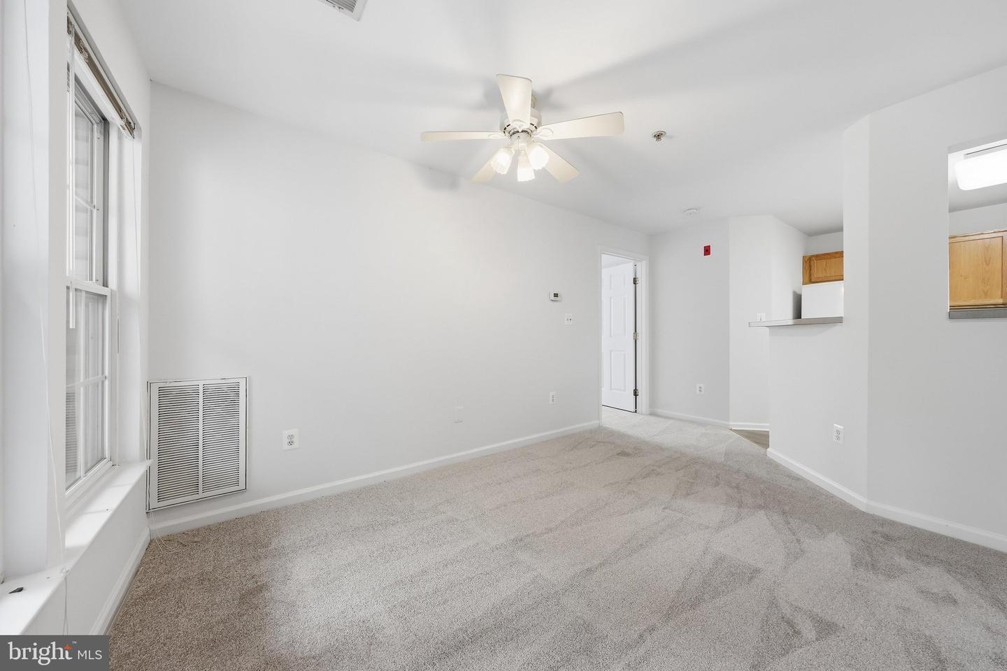 502 Bradley Ct #5g Property Photo 11