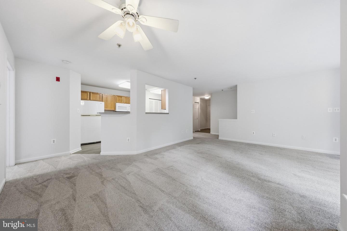 502 Bradley Ct #5g Property Photo 12