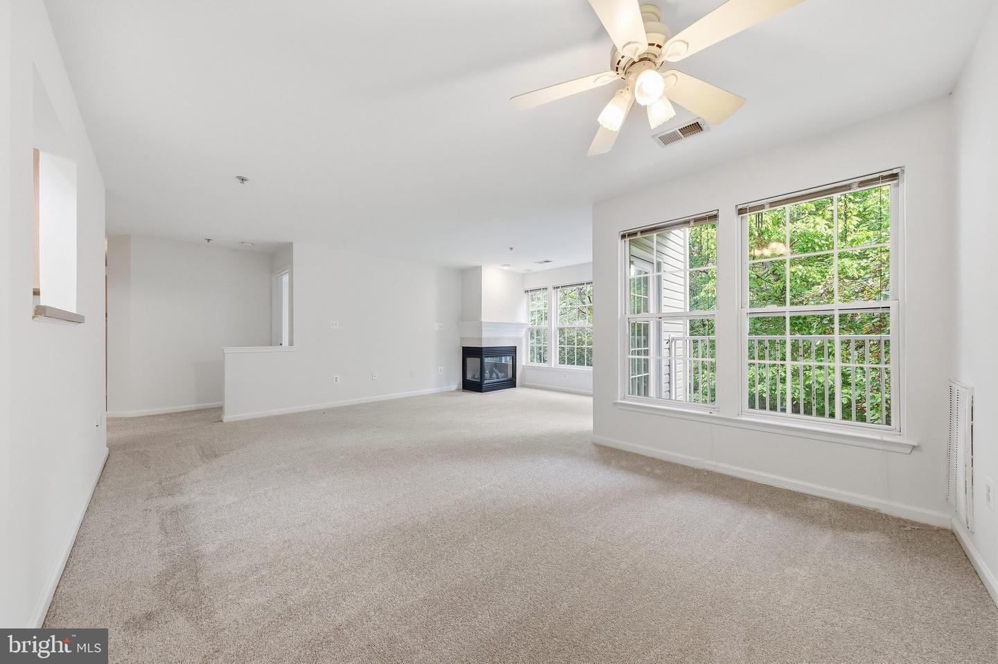 502 Bradley Ct #5g Property Photo 13