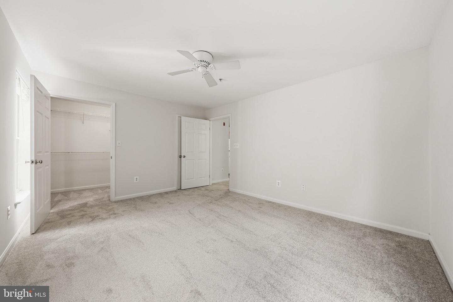 502 Bradley Ct #5g Property Photo 25