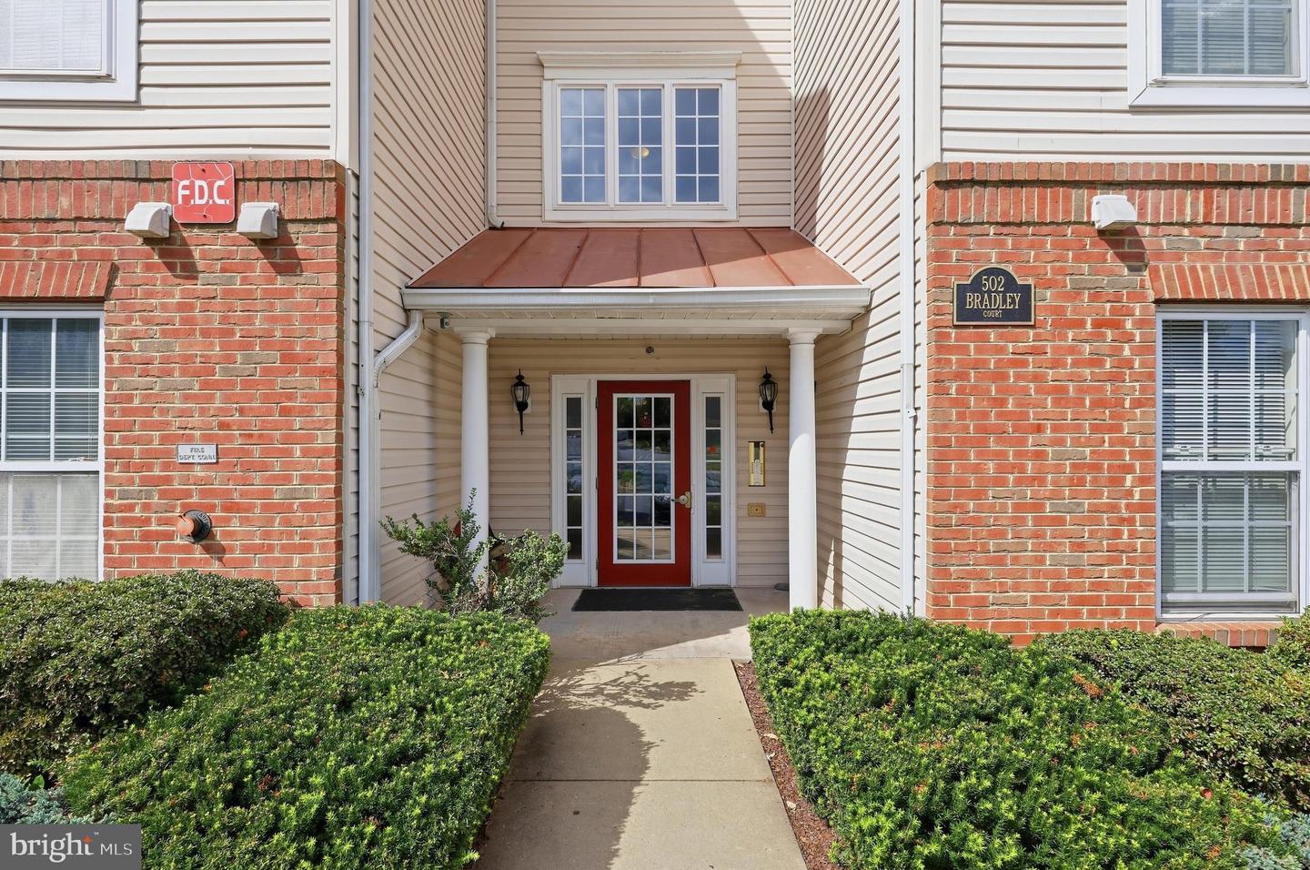 502 Bradley Ct #5g Property Photo 37