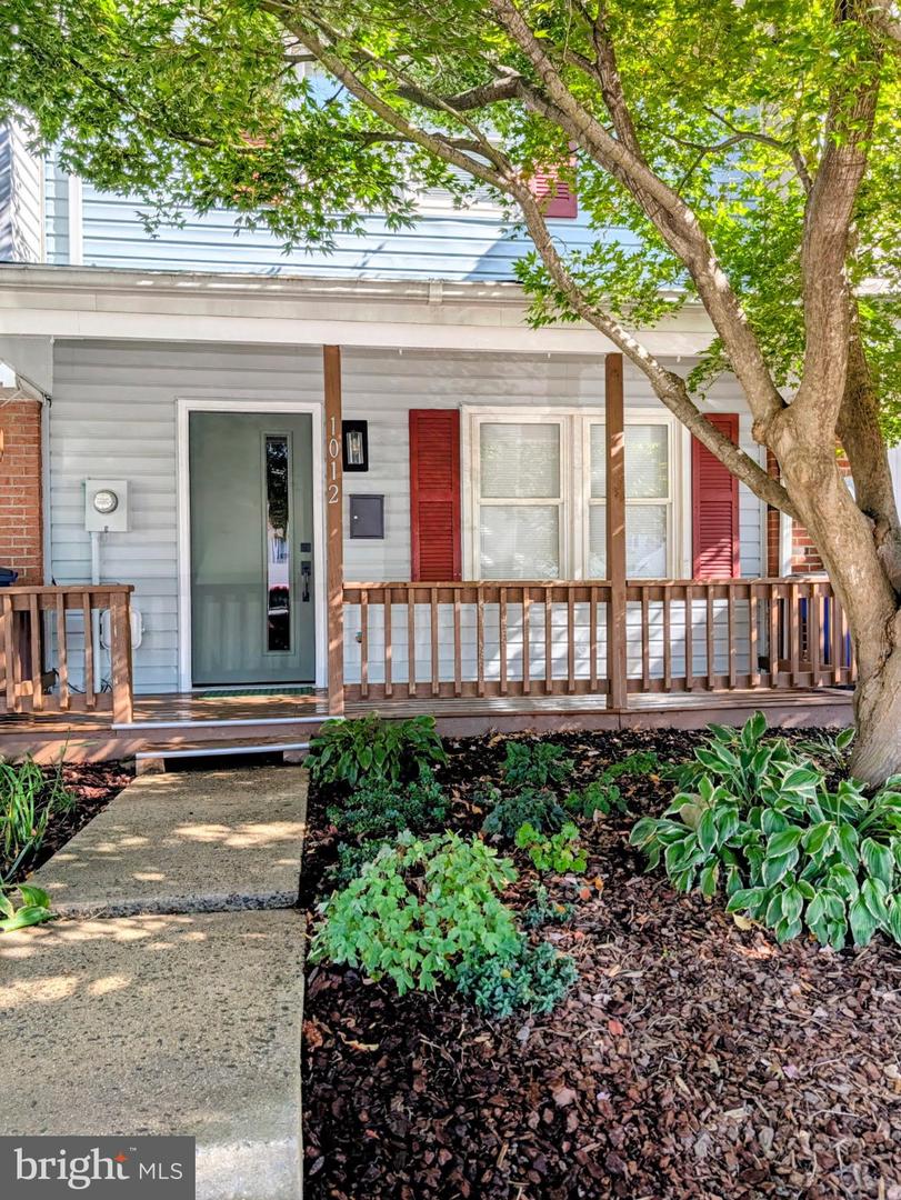1012 PEACH ORCHARD LN Property Photo 1