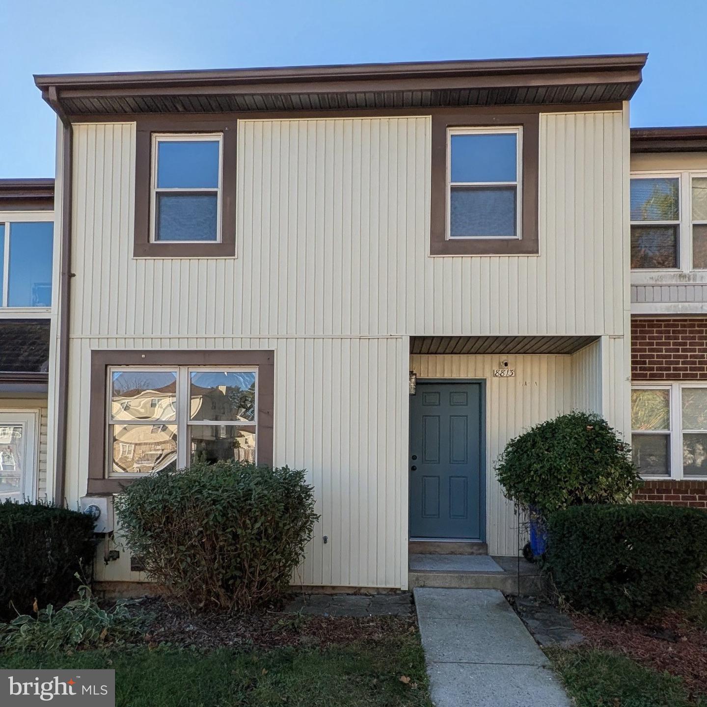 8813 WHIMSEY CT Property Photo 1