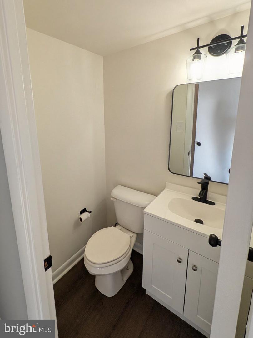8813 Whimsey Ct Property Photo 5