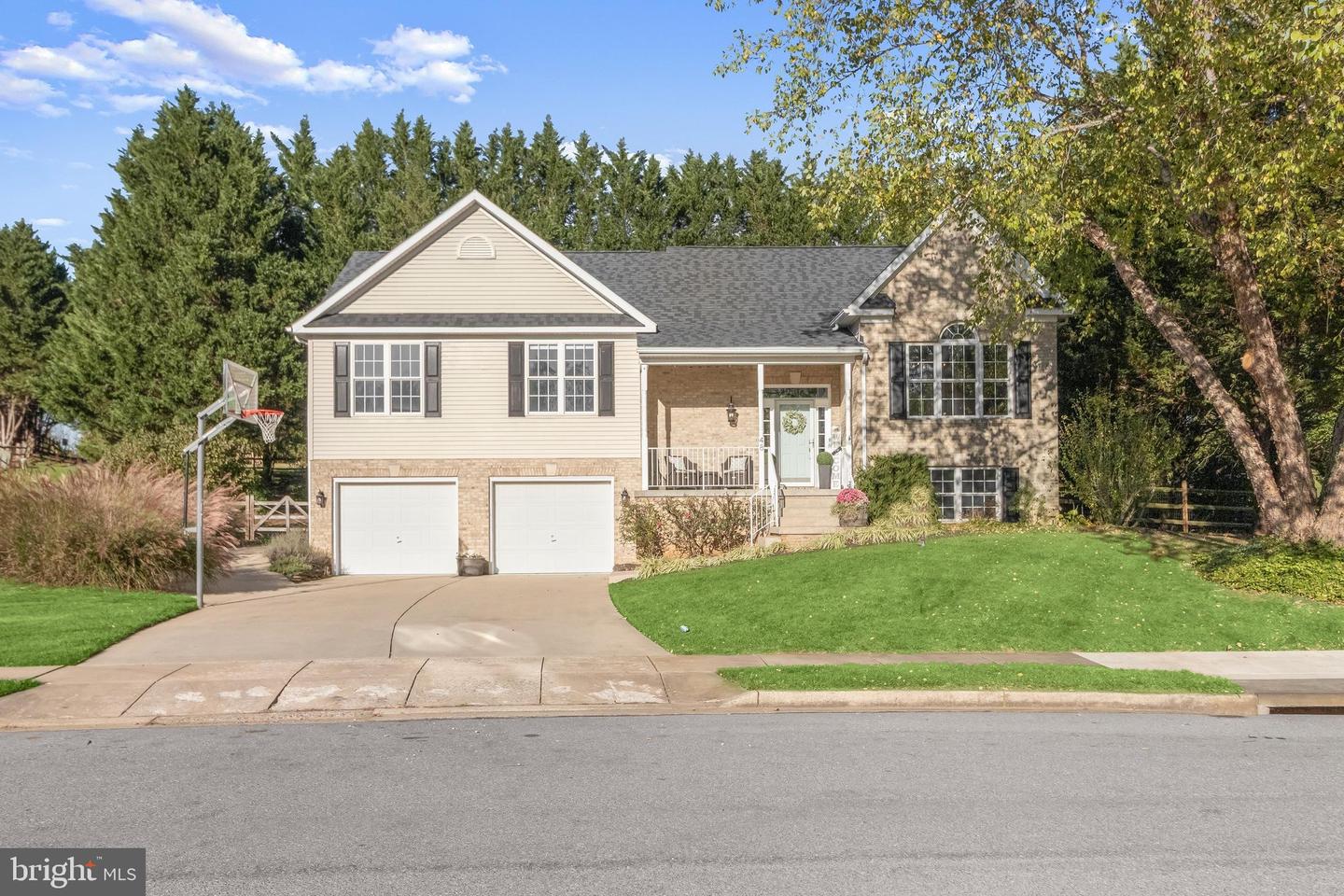 48 Ashley Way Property Photo 1