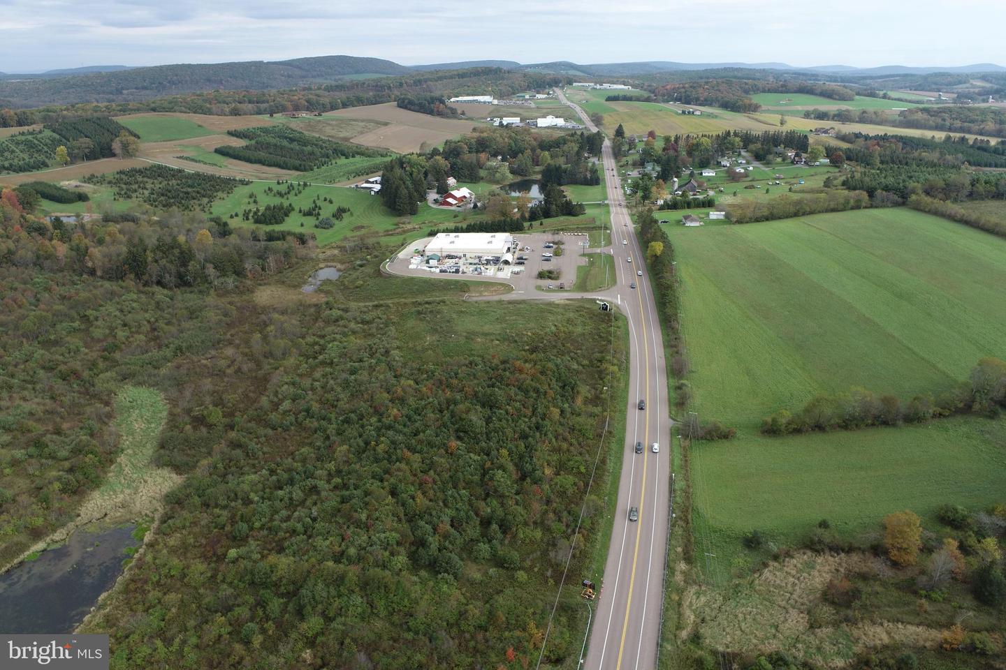 13209 Garrett Highway Property Photo 2