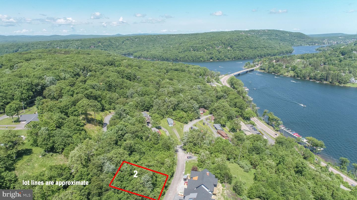 2 OVERLOOK RIDGE DR Property Photo 1