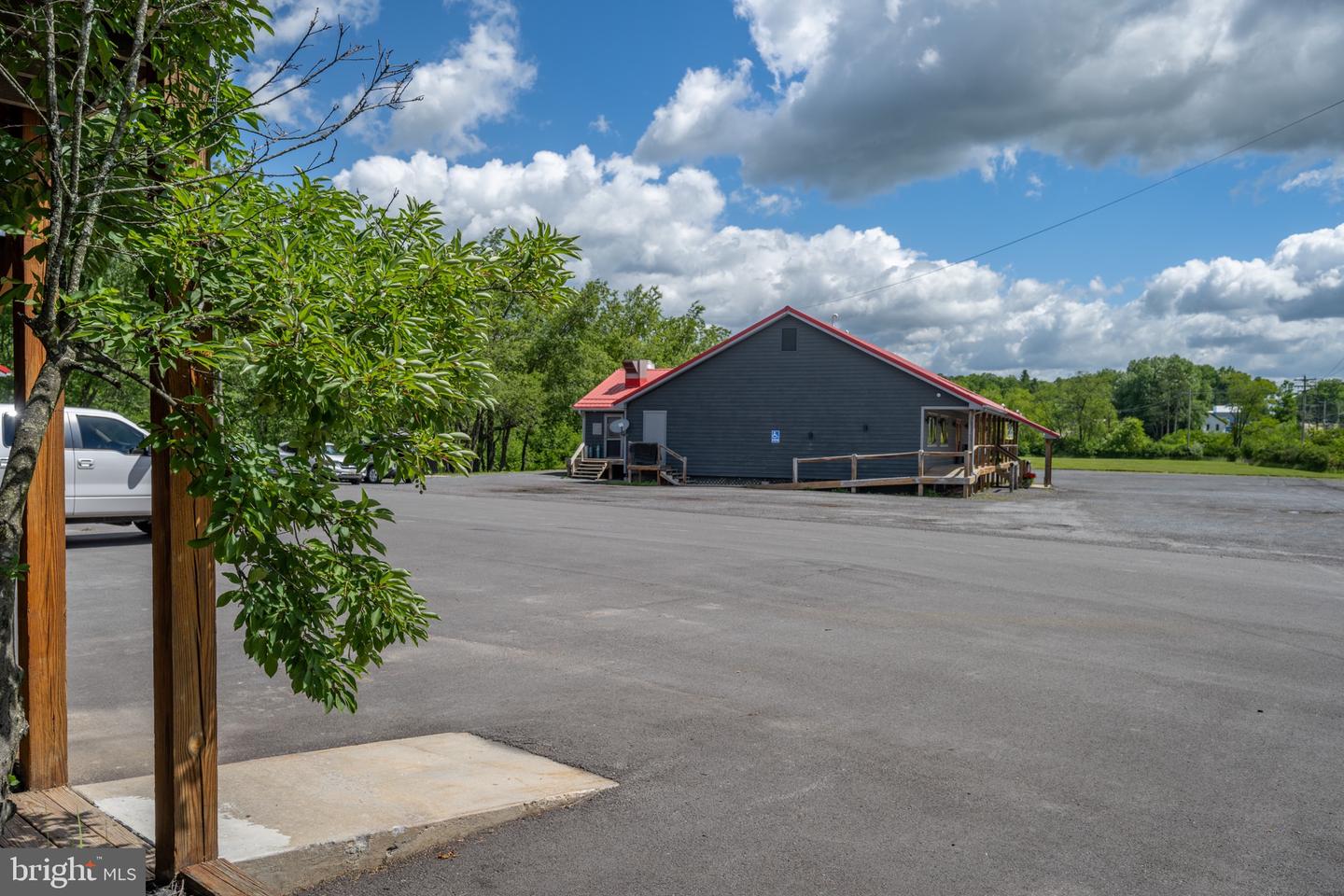 1527 Maryland Highway Property Photo 11