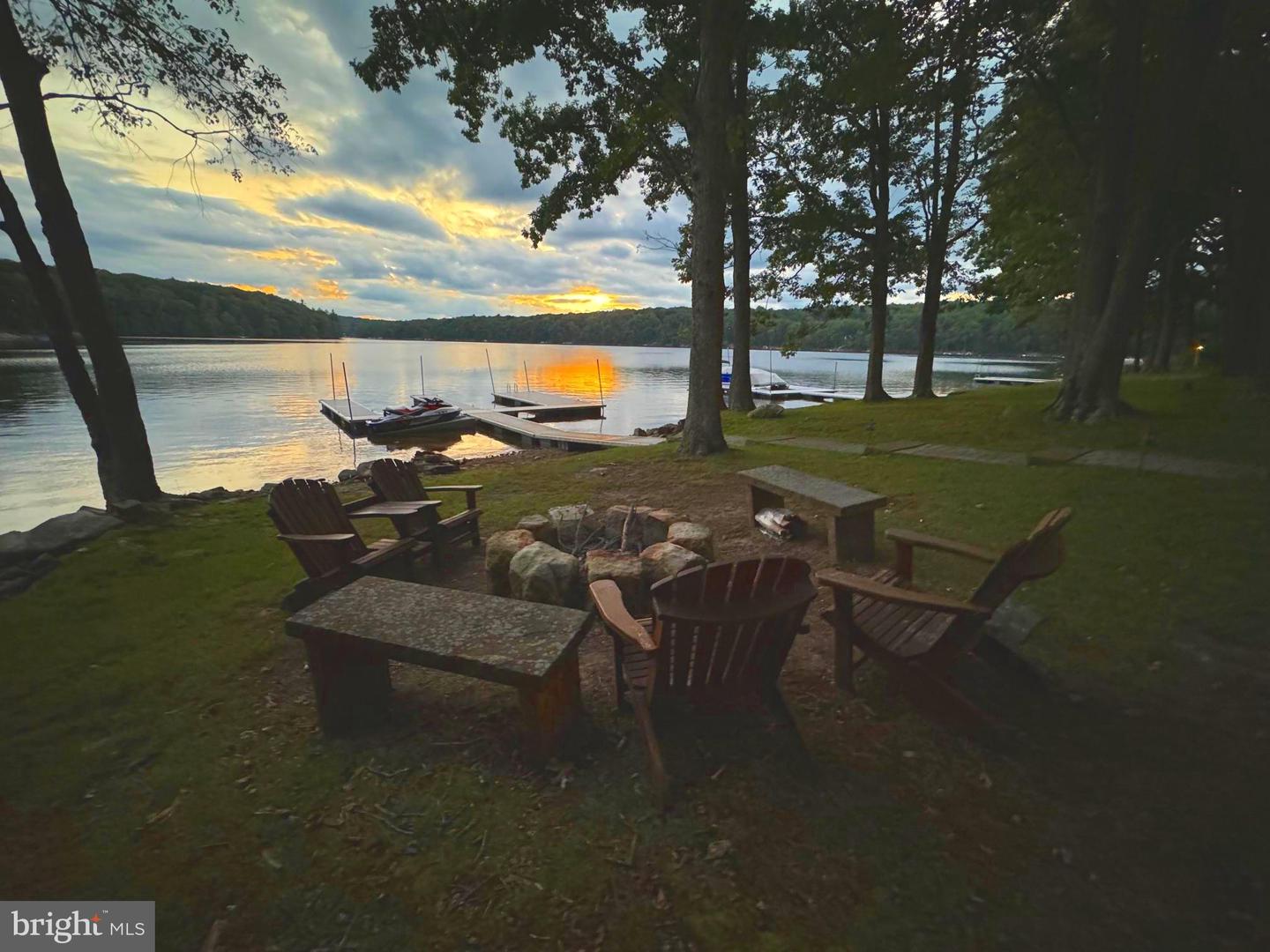 1931 Lake Shore Dr Property Photo 3