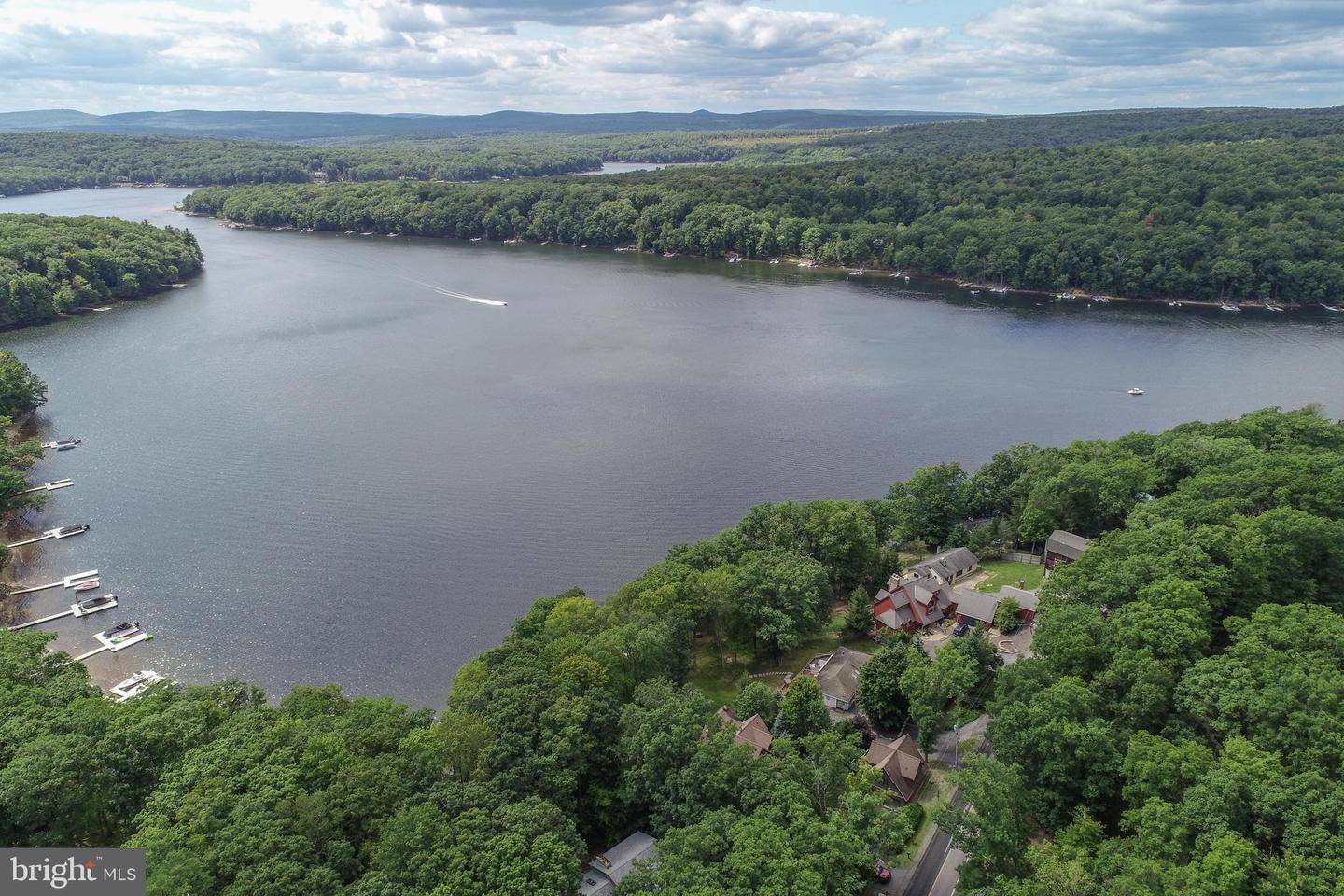 1931 Lake Shore Dr Property Photo 10