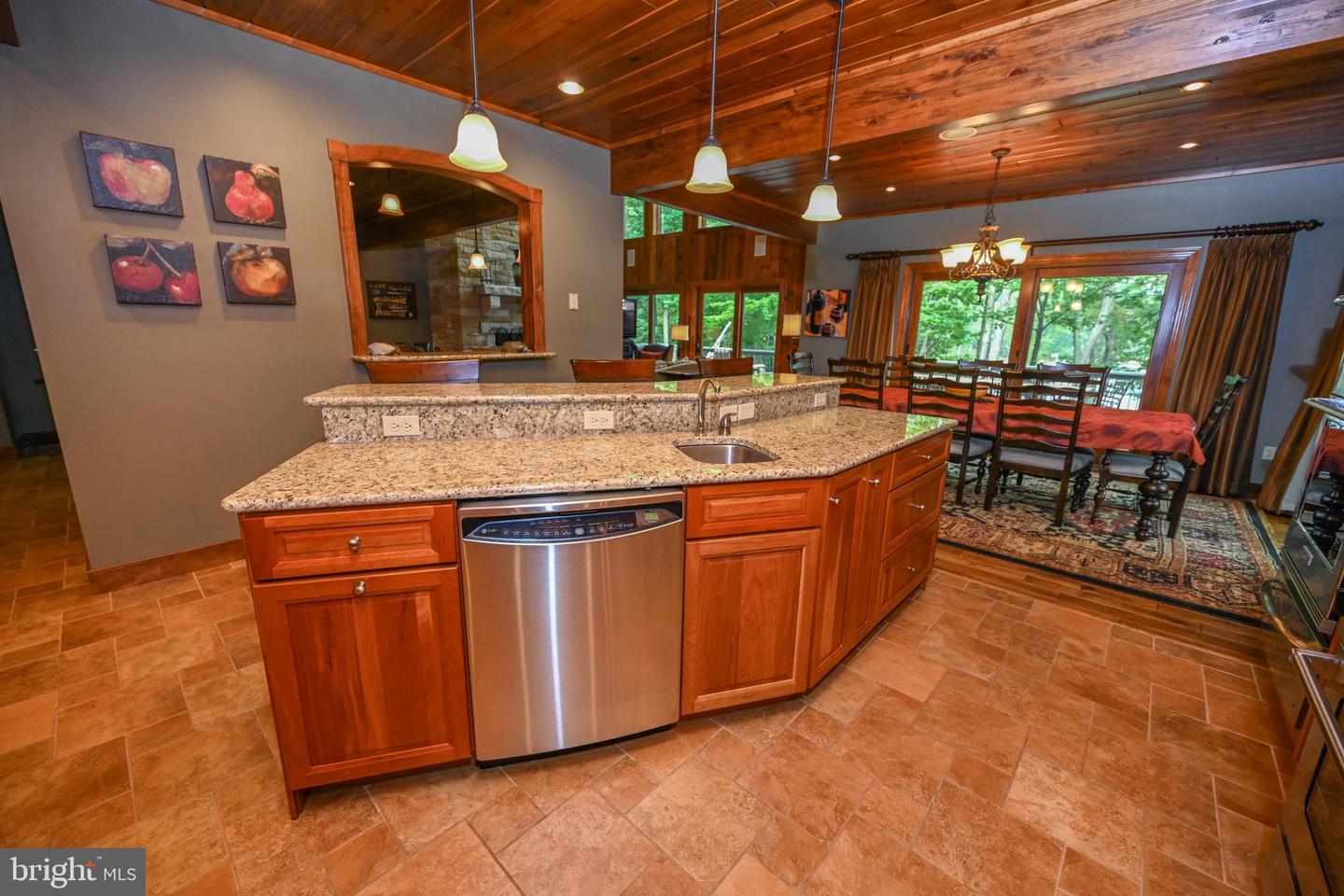 1931 Lake Shore Dr Property Photo 35