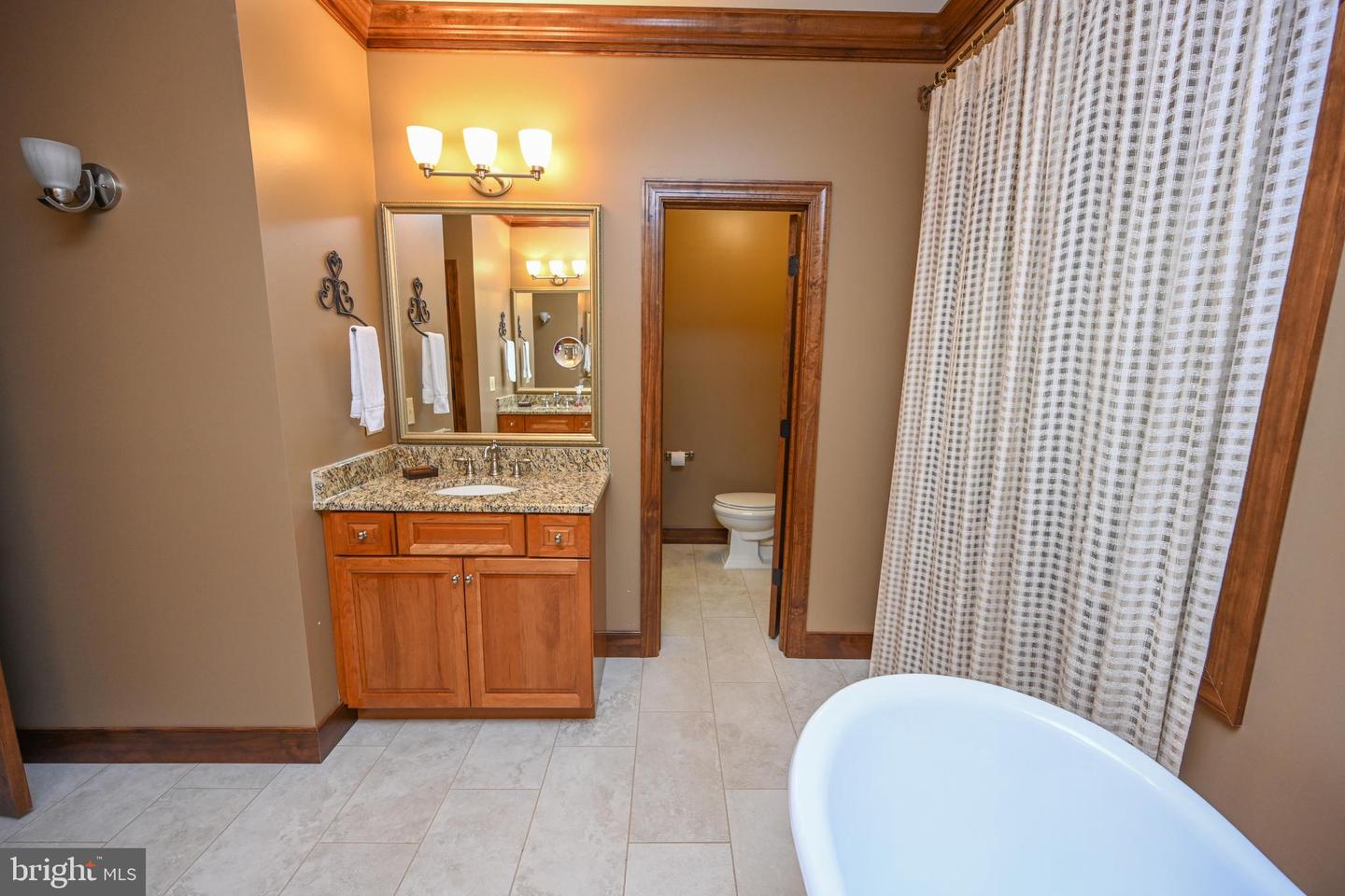 1931 Lake Shore Dr Property Photo 50