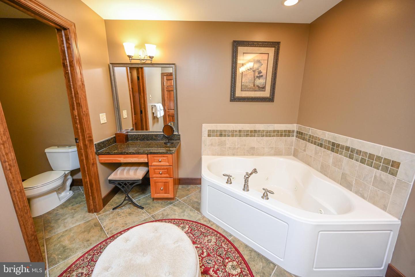 1931 Lake Shore Dr Property Photo 71