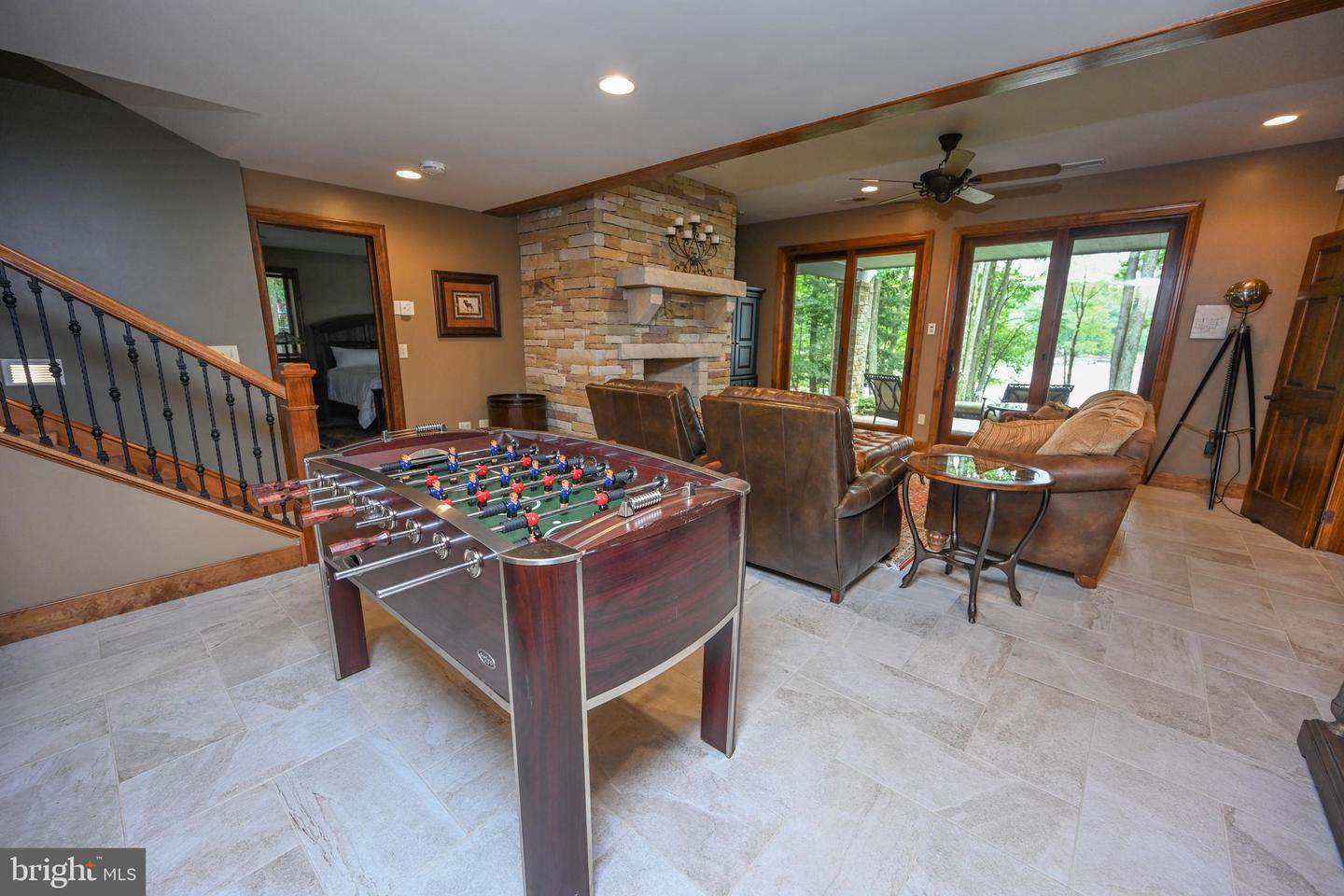 1931 Lake Shore Dr Property Photo 92