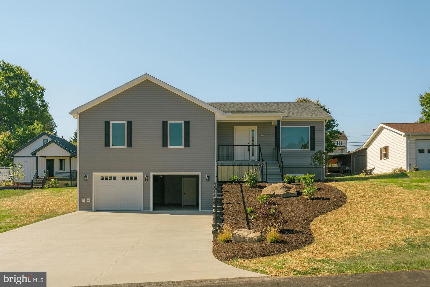 178 Miller St Property Photo