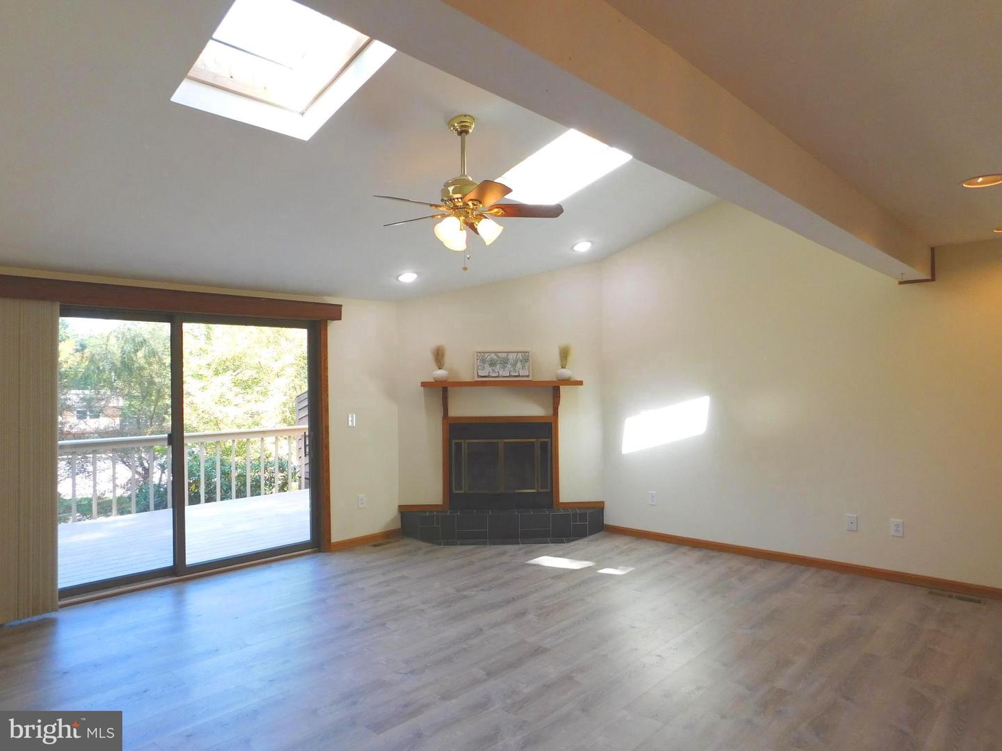 5 Laurel Brook Dr #5 Property Photo 14