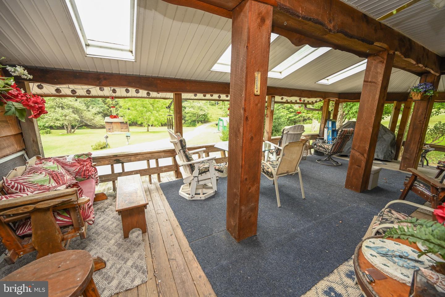 2527 Pigs Ear Rd Property Photo 28