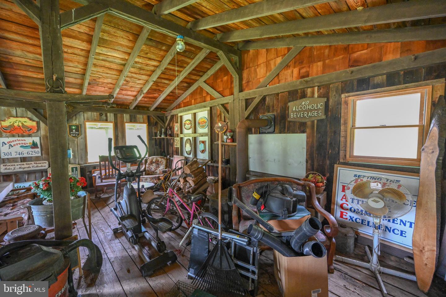 2527 Pigs Ear Rd Property Photo 68