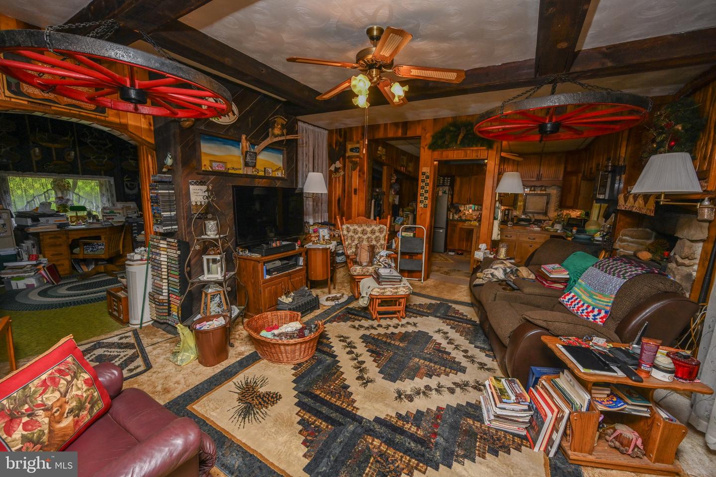 2527 Pigs Ear Rd Property Photo 16