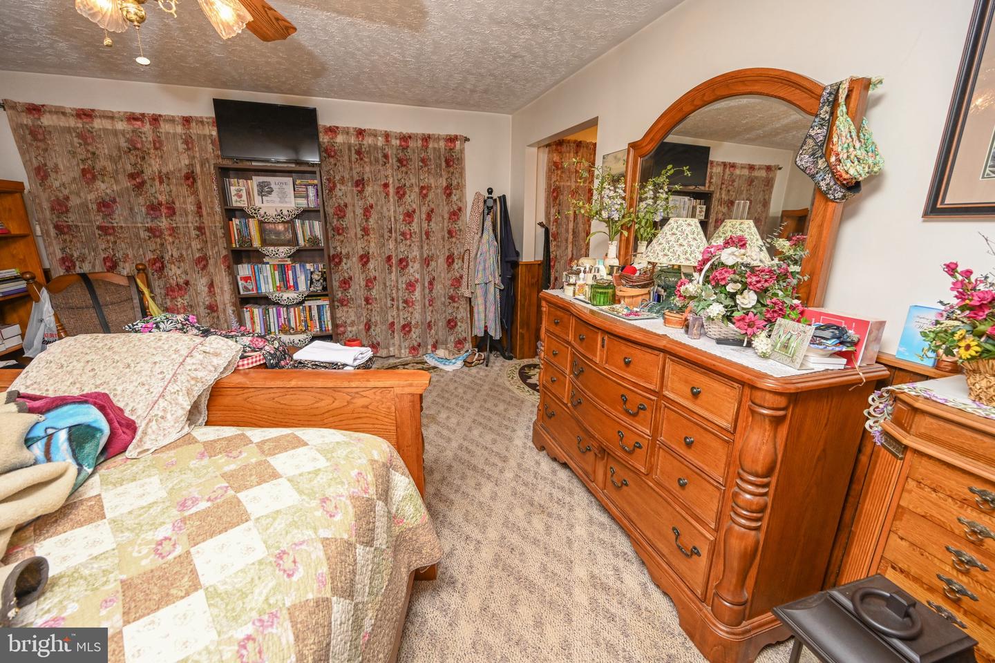 2527 Pigs Ear Rd Property Photo 19