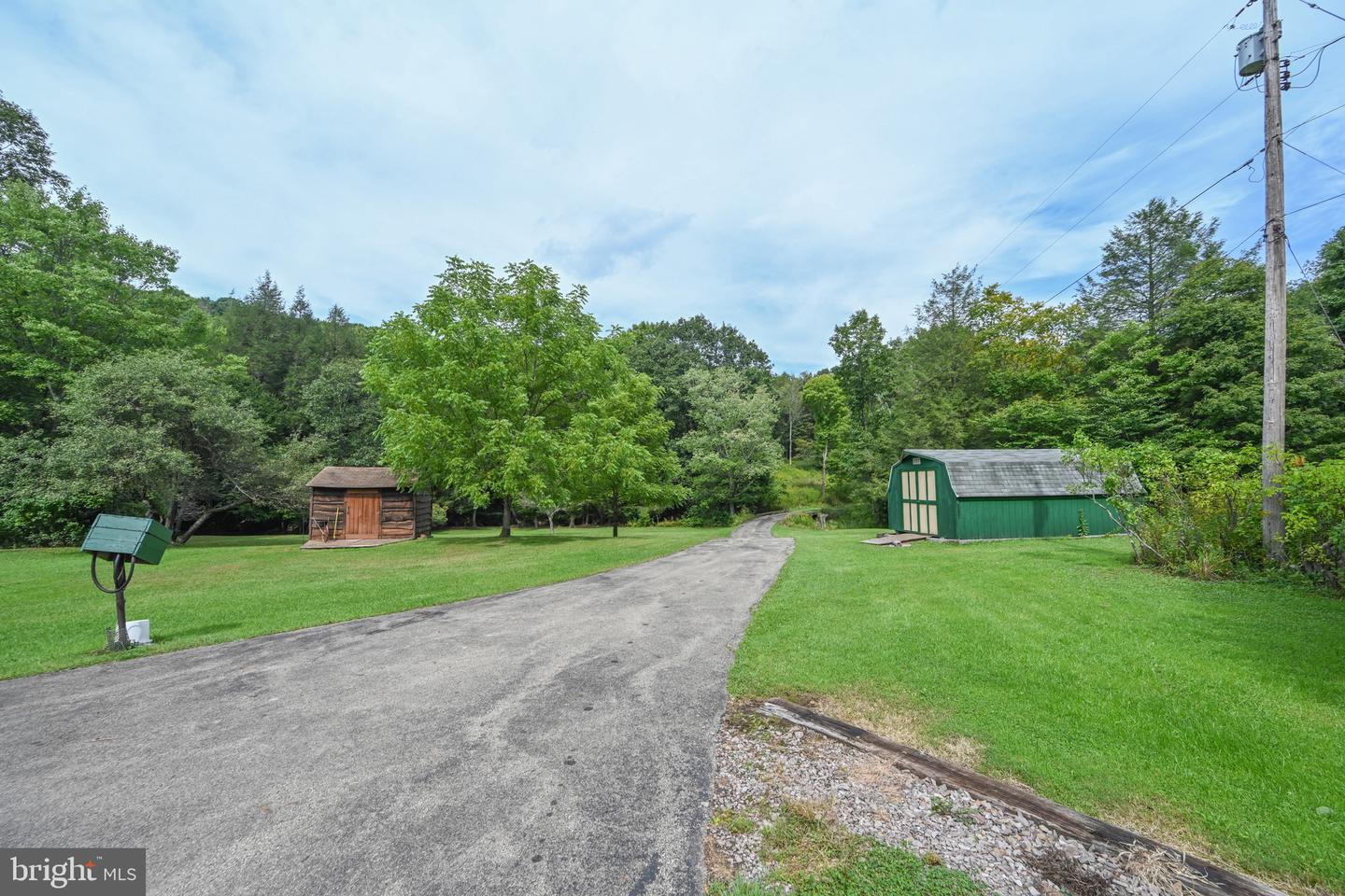 2527 Pigs Ear Rd Property Photo 38