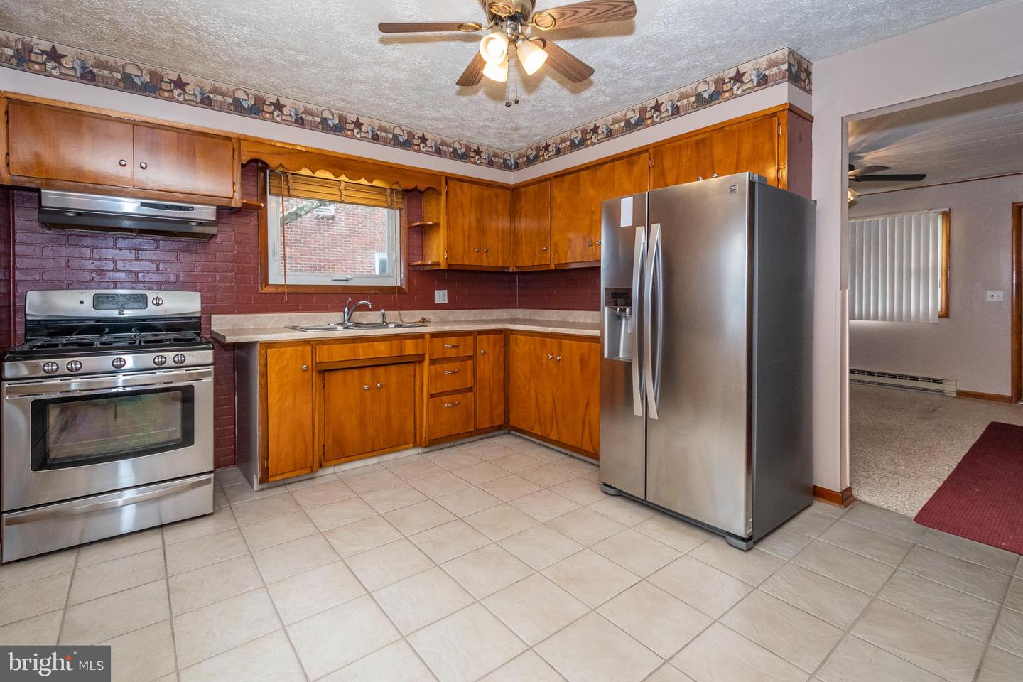 117 Walnut St Property Photo 12