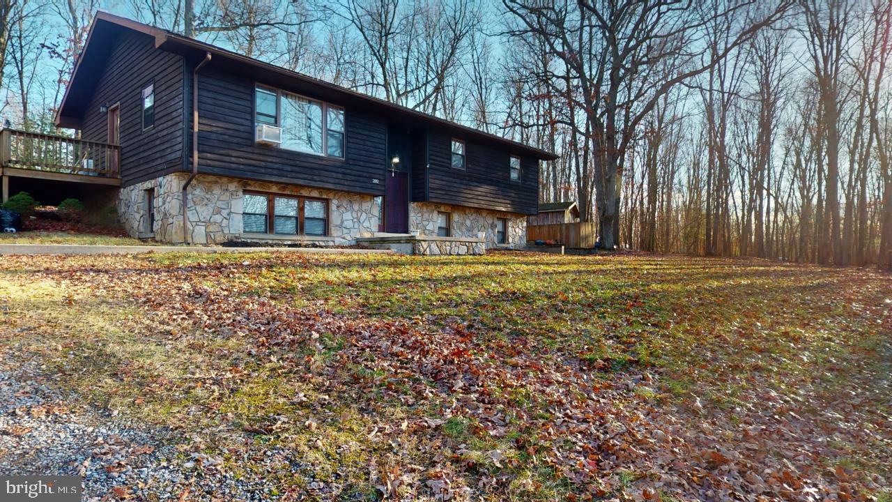 202 Deerfield Dr Property Photo 4