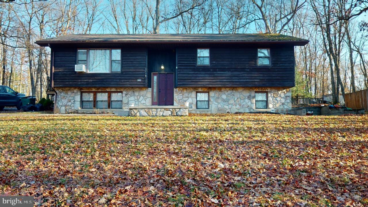 202 Deerfield Dr Property Photo 16