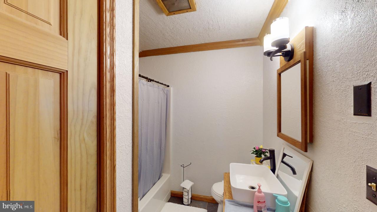 202 Deerfield Dr Property Photo 27