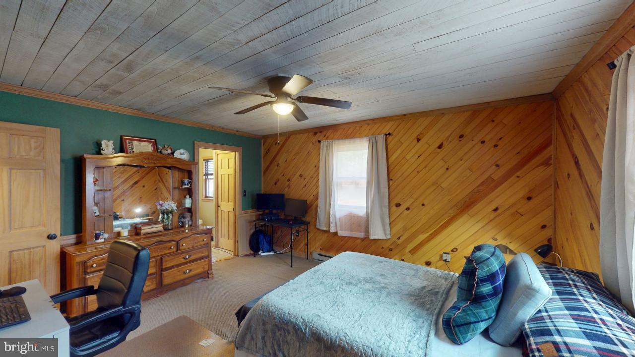 202 Deerfield Dr Property Photo 32