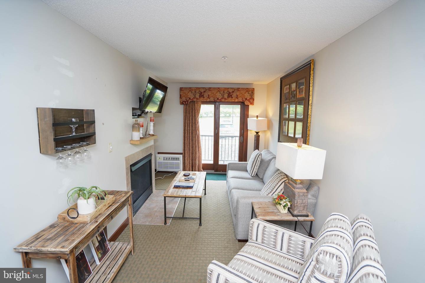 565 Glendale Rd #212a Property Photo 8