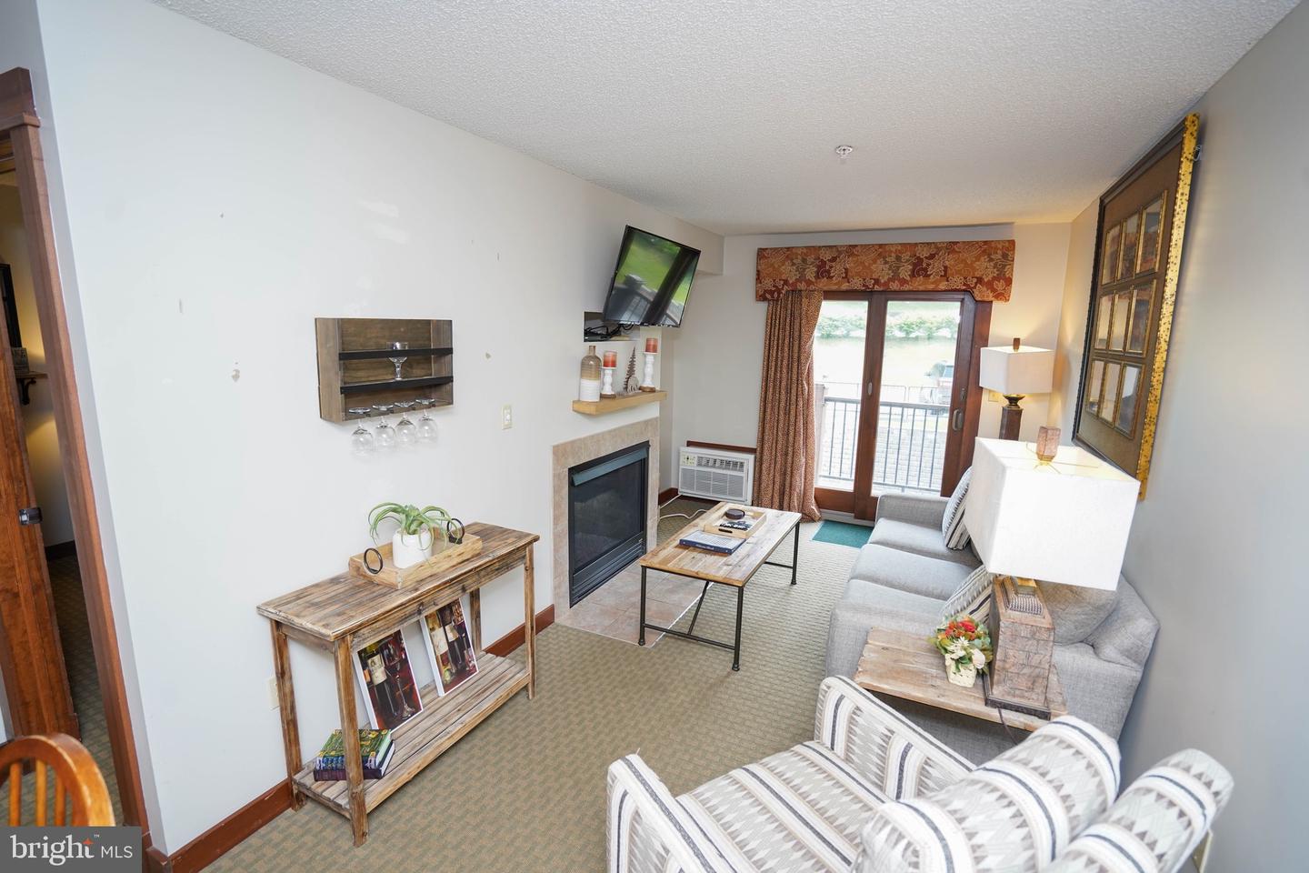 565 Glendale Rd #212a Property Photo 9